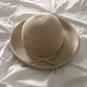 Beach hat!